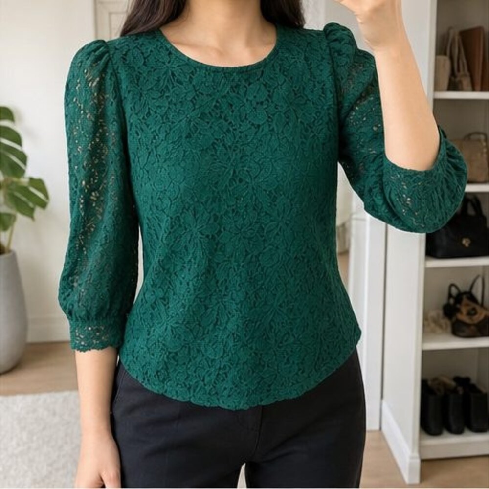 Emerald Ruffle Blouse - Picture 2 of 6